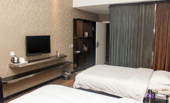 Tianyi Boutique Hotel (Jingzhou Lianghu Market)