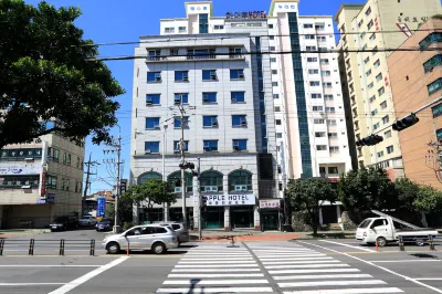 Apple Hotel