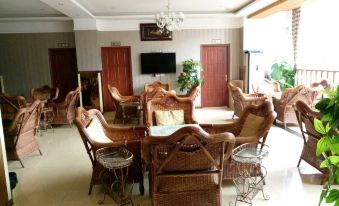 Zizhong Jinyuanxuan Business Hotel