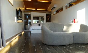 Small House Villa