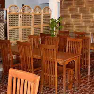 Setra House Guesthouse Dining/Meeting Rooms