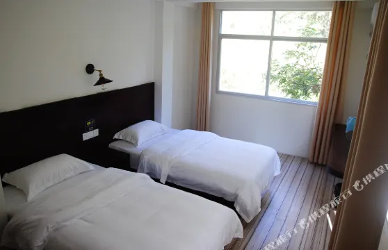 大新有名花香客棧