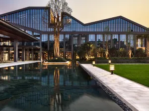 Hilton Ningbo Dongqian Lake