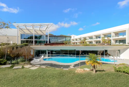 Vignette Collection ONYRIA MARINHA CASCAIS by IHG Hotels in Cascais