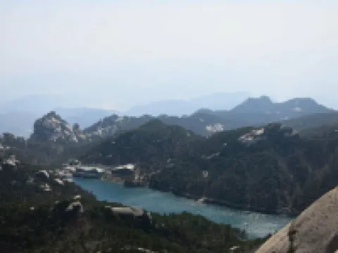 Tianzhushanzhoujiazhuangyuanjiudian