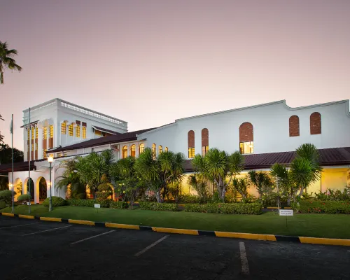 Montebello Hotel Cebu Hotels near Tops
