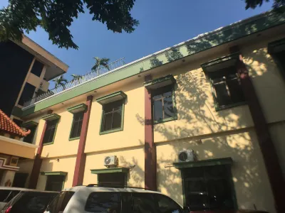 New Siliwangi Hotel and Restaurant Hotels in Pendrikan Kidul