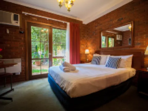 Armour Motor Inn Hotels in Beechworth