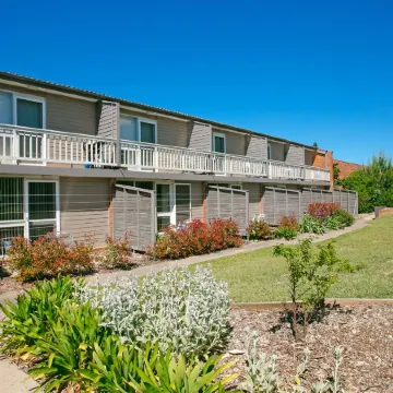 Bathurst Studio Apartments