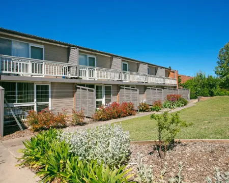 باثرست ستوديو أبارتمنتس فنادق في باثرست