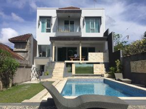 Gunung Catur Villa