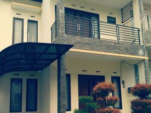 Kusuma Pinus R1 Villa