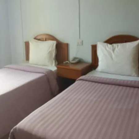 Ritzy House Hotel