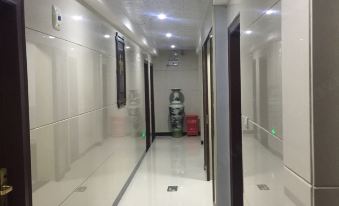 Hefeng Hanglong Hotel