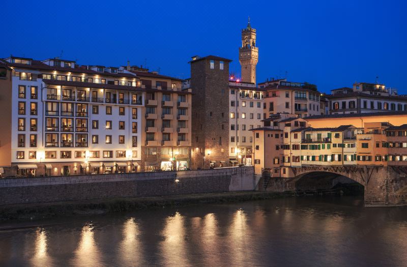 Portrait Firenze - Lungarno Collection