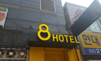 8 Hotel