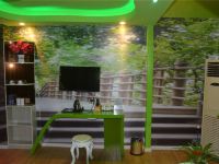 轩禾主题酒店(贵阳白云公园店) - 绿色主题复式浴缸房