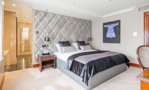 Radisson Blu Hotel, London Heathrow