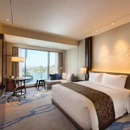 DoubleTree by Hilton Anshun
