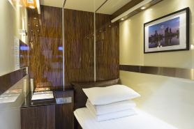Sleeping in Airport (Hefei Xinqiao International Airport)