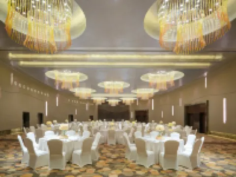 โรงแรมแกรนด์อาซิลิสซี ปี้เจี๋ย โรงแรมในปี้เจี๋ย