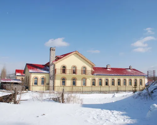 Yabuli Sprinow Mountain Villa Hotels in Shangzhi