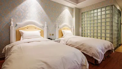 Xinwei Business Hotel