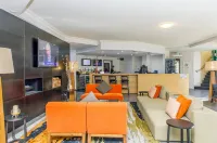 Alpha Hotel Canberra Hotels in Greenway