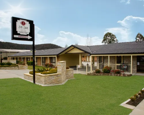 Zig Zag Motel & Apartments Hotels in Lithgow