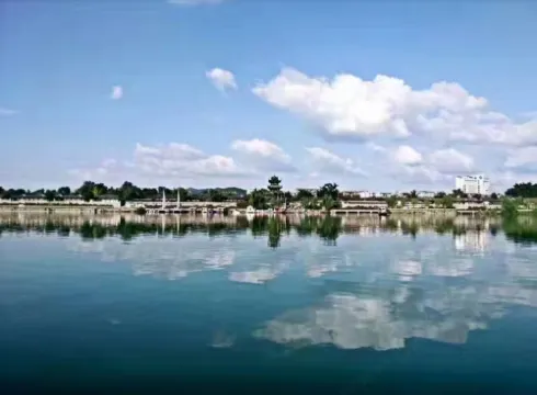 phoenix river view home stay in the water