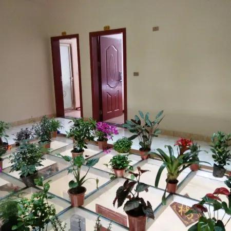 Dushan Zhonghui Business Hotel