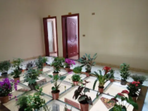 Dushan Zhonghui Business Hotel