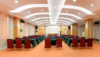 Xinruncheng Hotel