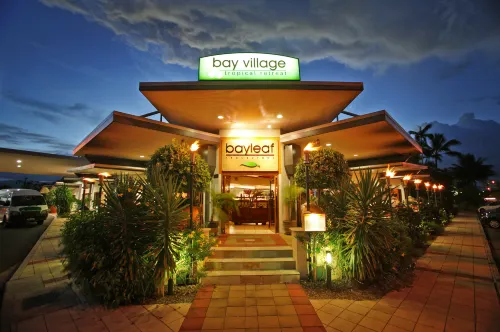 Bay Village Tropical Retreat & Apartments Hotels in Cairns North