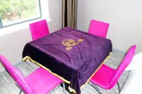 Yading Hotel (Yicheng Xiangsha Avenue)