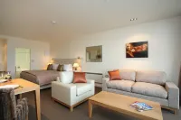 Hotel St Clair Hotels near Brighton Beach