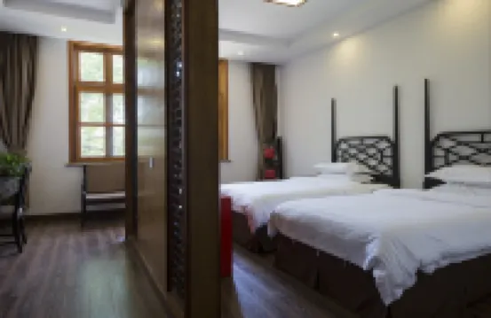 Lanyu Farmhouse Hotels near Xianshan Fudi