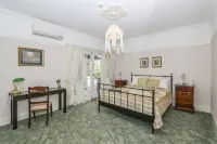 Rosebridge House Bed & Breakfast Adult Retreat Hotels in Gooseberry Hill