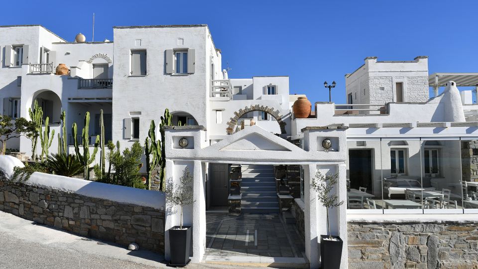 Parian Lithos Residence