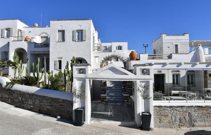 Parian Lithos Residence