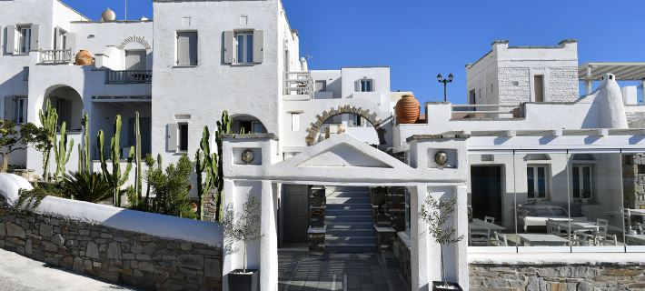 Parian Lithos Residence Hoteles en Naousa