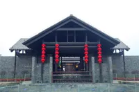 Guanglv. Bama Lake Narada Resort Hotel
