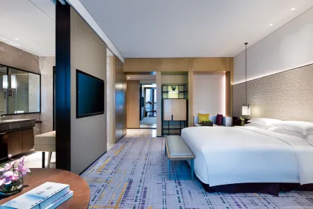 크라운 플라자 바오지 시티 센터