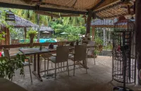 Oasis Resort