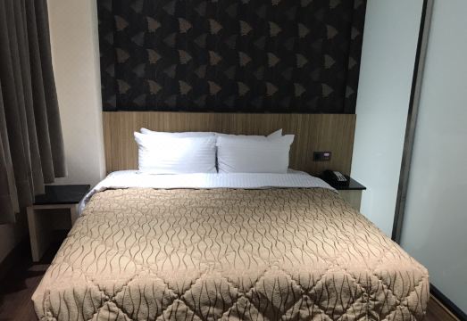 레드 호텔 조식