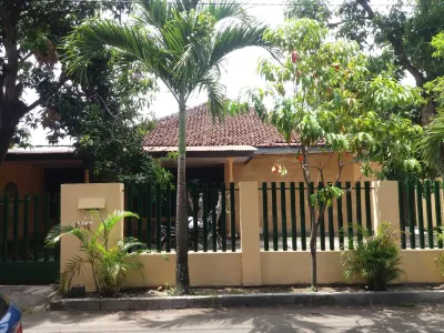 Ndalem Diajeng Hoteles cerca de Kraton of Yogyakarta