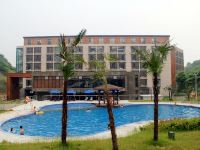 武当山众晶太极湖国际酒店 - 室外游泳池