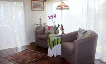 An Upper Room B&B - Housity