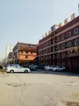 AI Ju chain hotel Dashiqiao new inspection station - Parkplatz