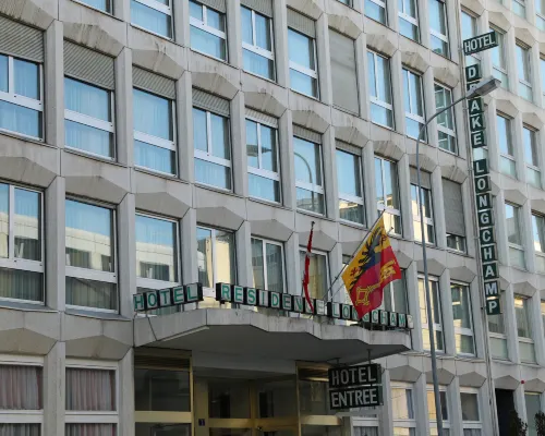 Drake Longchamp Hotels near Palazzo